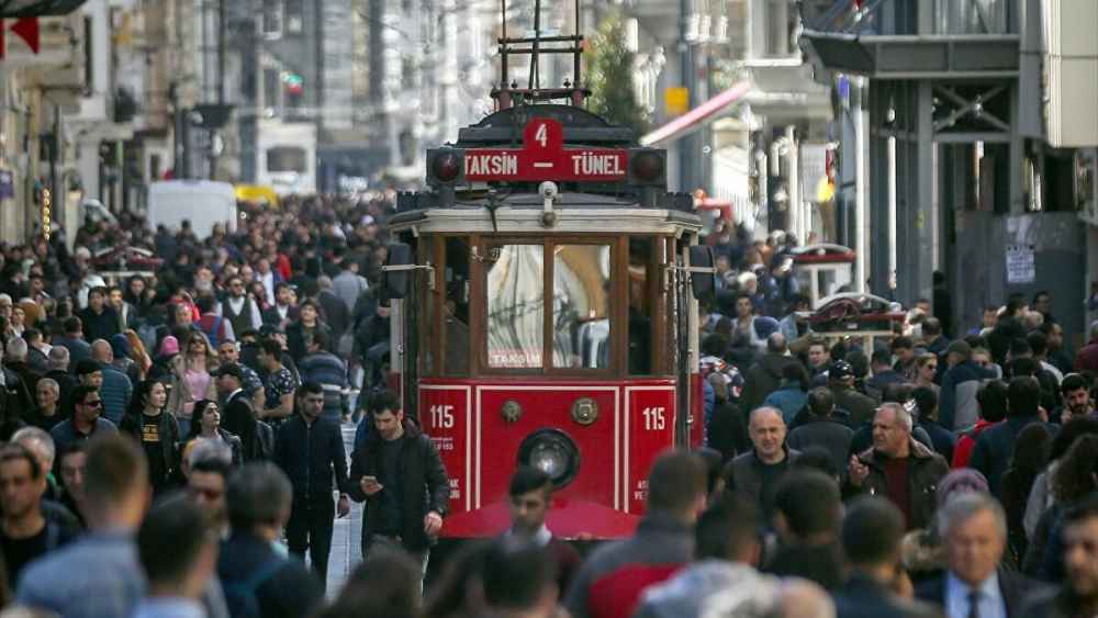 Türkiye'de kadınların yaşam süresi erkeklerden 5 yıl fazla 4