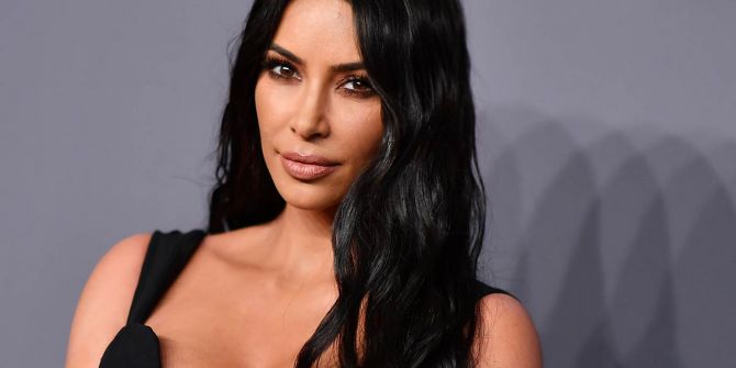 Kim Kardashian'a kertenkele tepkisi!