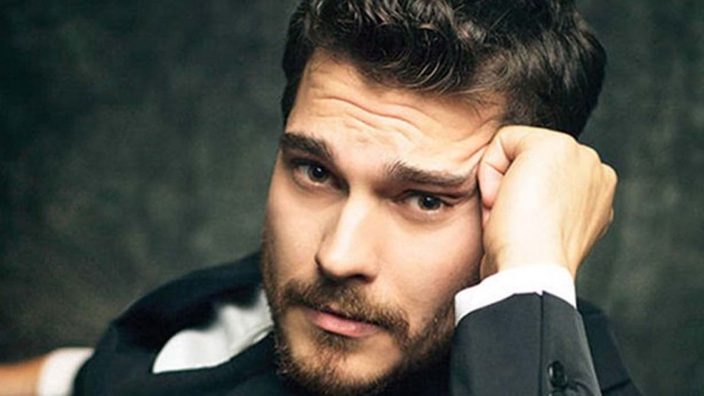 Çağatay Ulusoy ve Duygu Sarışın sessizliğini bozdu! 2