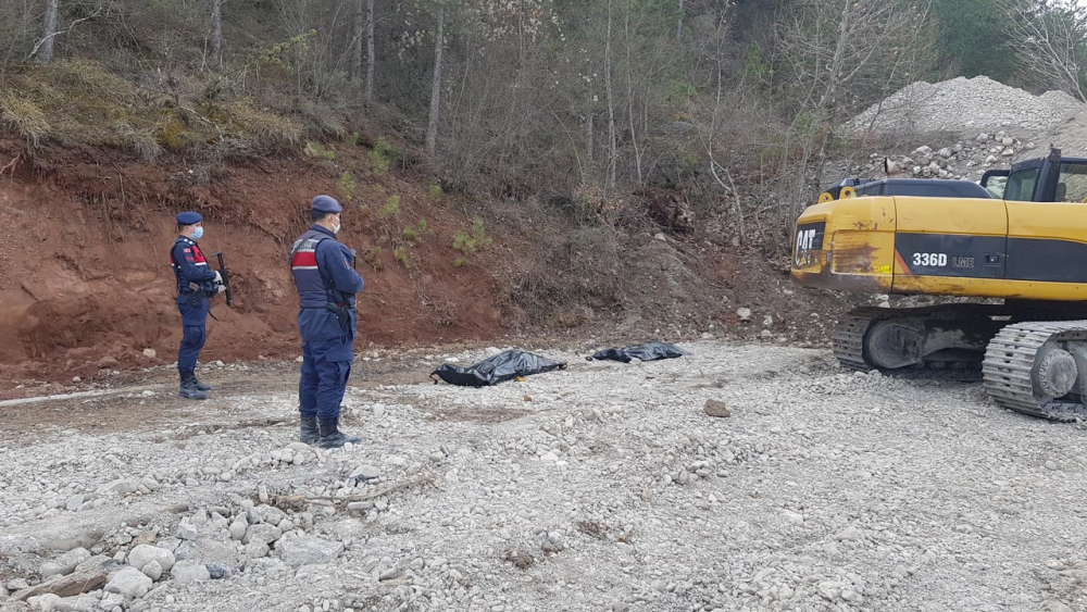 Karabük'te feci olay! Taş kırma makinesine sıkışan 2 işçi hayatını kaybetti 1