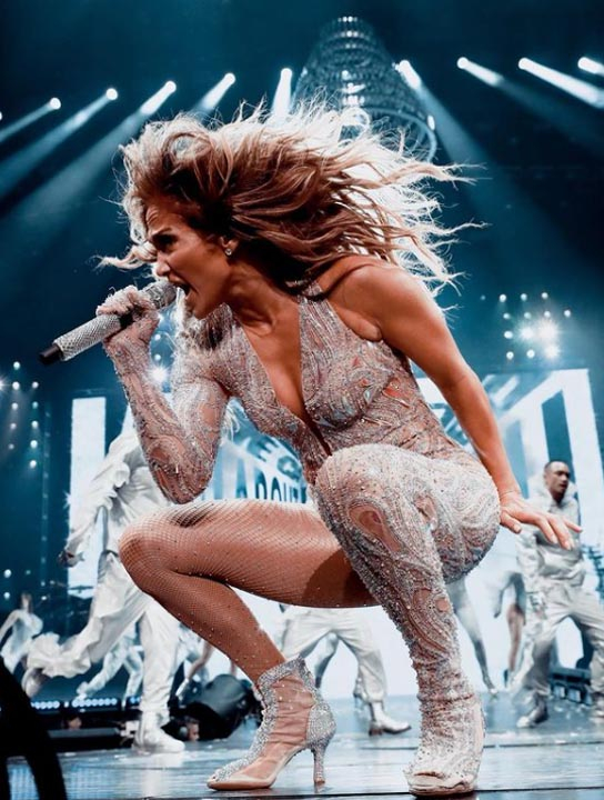 Aldatılan Jennifer Lopez nişanı attı! 8