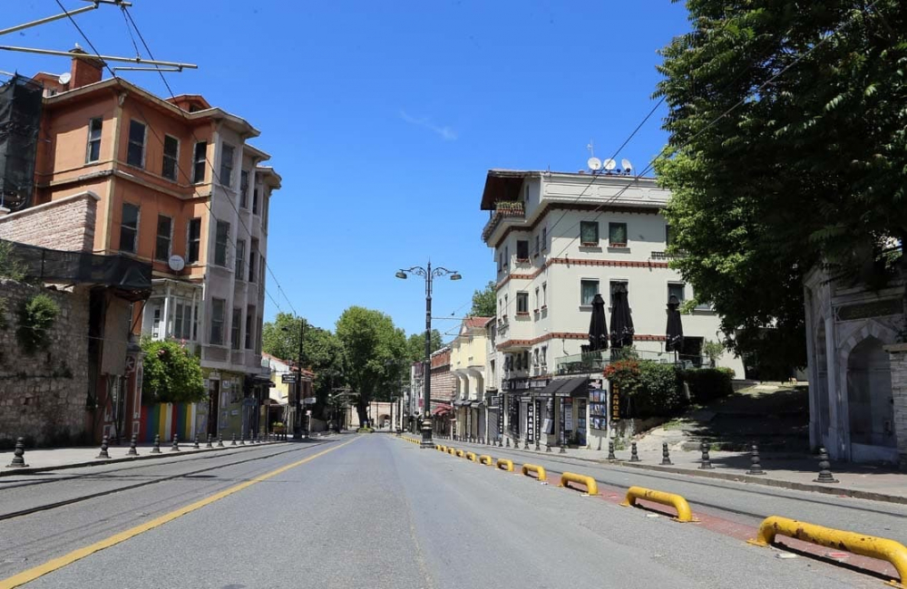 Türkiye'nin batısındaki tek mavi il de sarıya döndü: Böyle giderse 14 gün sonra kapanma gelecek! 17