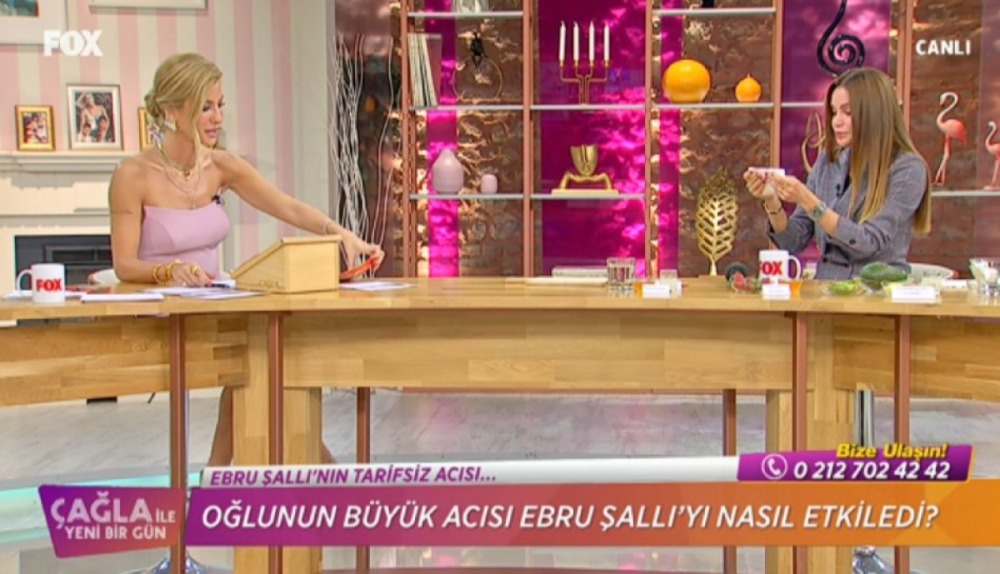 Çağla Şıkel ve Ebru Şallı canlı yayında duygusal anlar yaşadı! 4