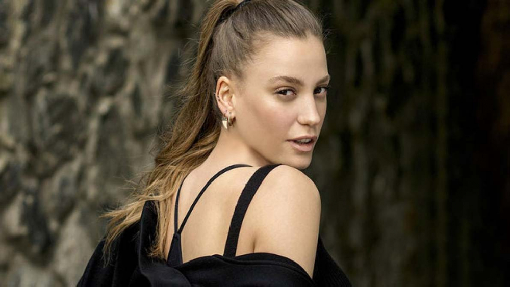 Serenay Sarıkaya gazetecilerin 'Demet Akalın' sorusunu yanıtladı! 9