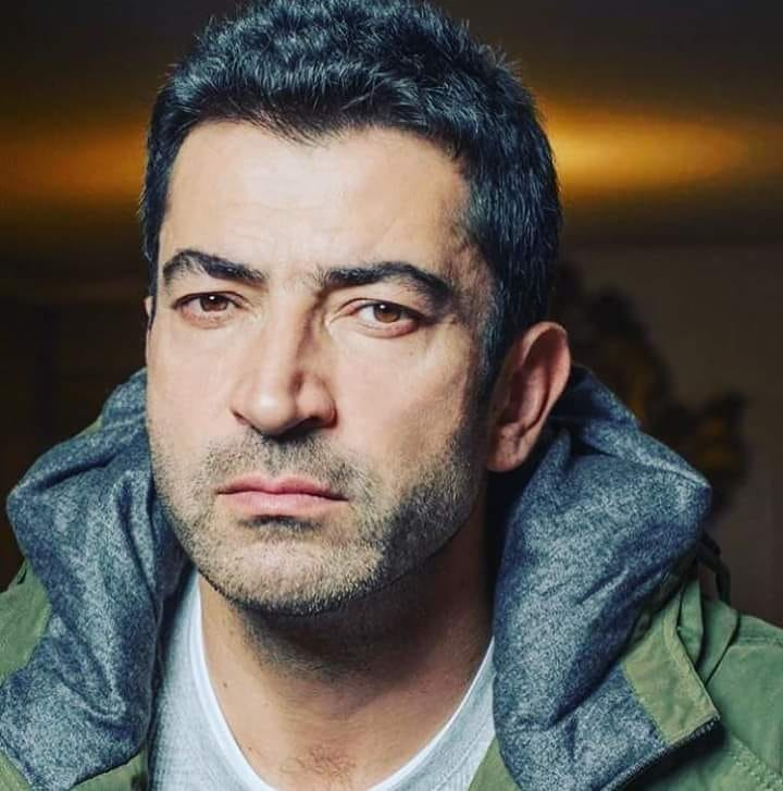 Kenan İmirzalıoğlu Tarih dersi almak için harekete geçti! 11