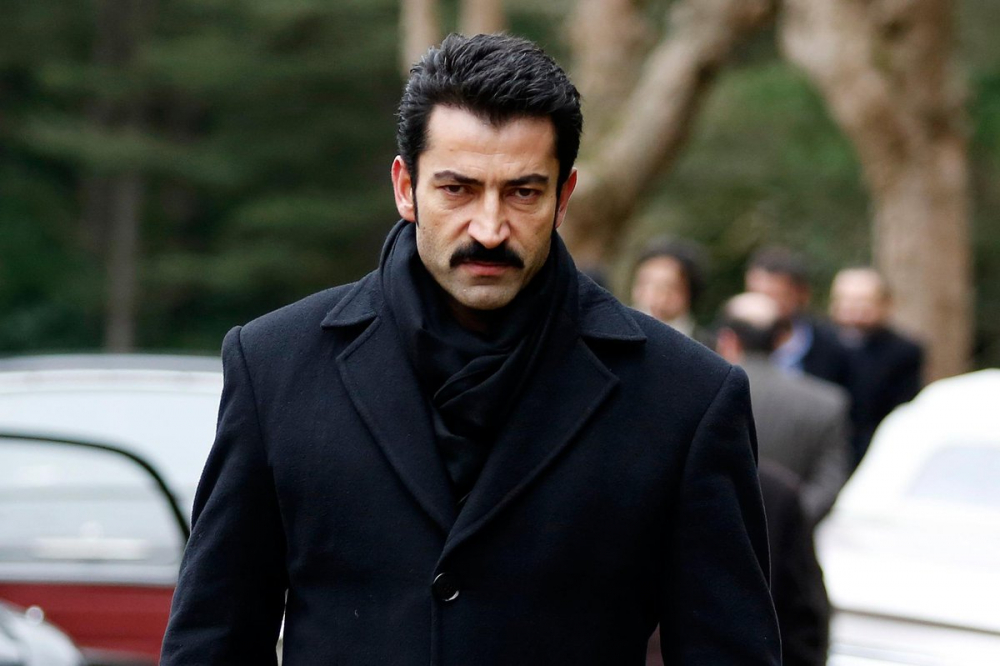 Kenan İmirzalıoğlu Tarih dersi almak için harekete geçti! 5