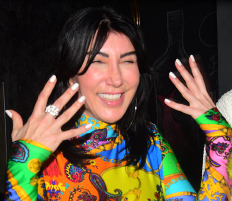 Hande Yener sahneleri özlediğini açıkladı 1