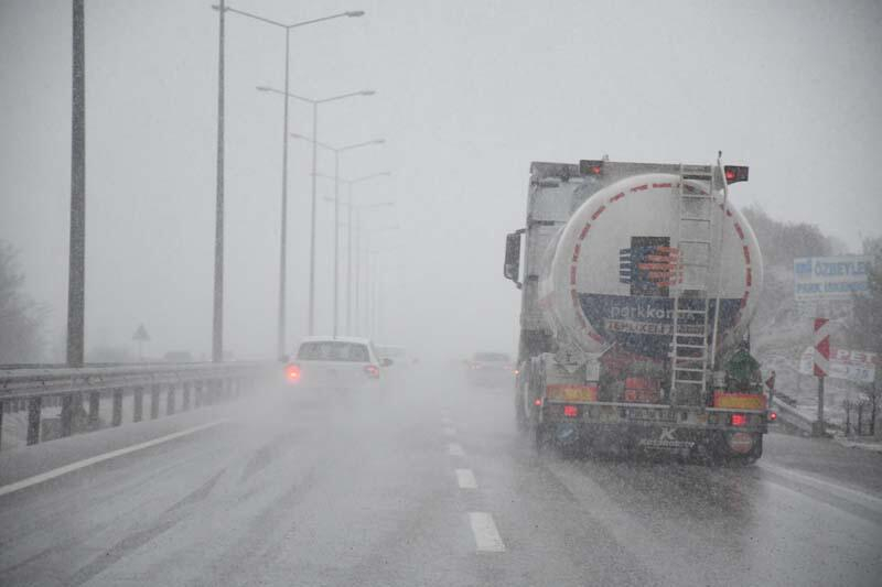 Meteoroloji'nin uyarısı sonrası başladı! 3 gün boyunca etkili olacak 10