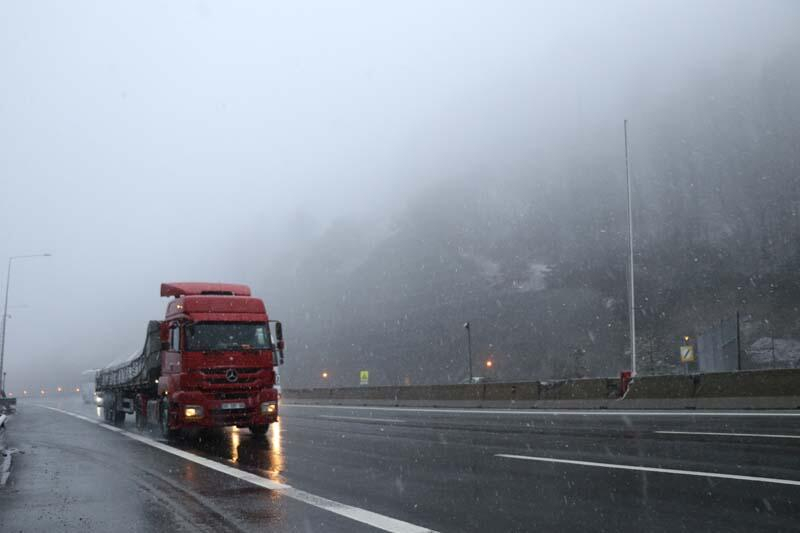 Meteoroloji'nin uyarısı sonrası başladı! 3 gün boyunca etkili olacak 13