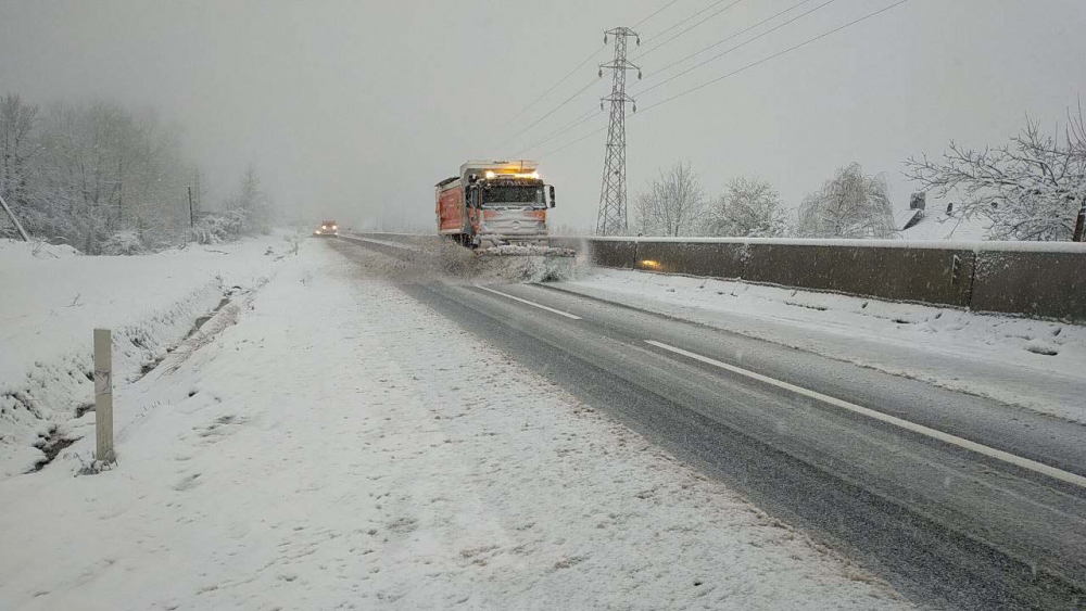 İstanbullu güne kar yağışıyla uyandı! İşte İstanbul'dan kar manzaraları... 37