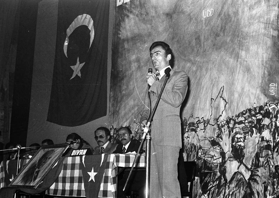 Bir milletin gönlünde taht kurmuştu! Muhsin Yazıcıoğlu aramızdan ayrılalı 12 yıl oldu 3