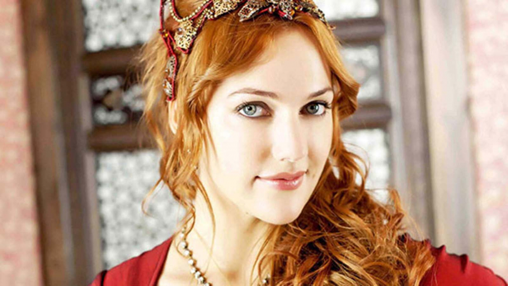 Meryem Üzerli kızı Lily Koi'nin yüzünü paylaştı! 6