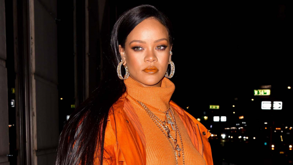 Rihanna'nın sokak tarzı beğeni topladı 9