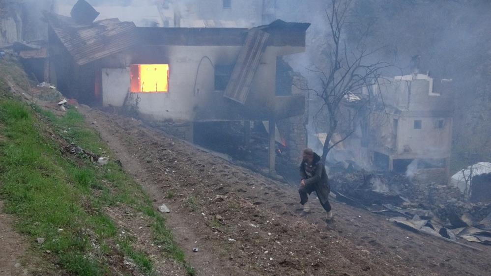 Yusufeli'nin yaraları sarılamamışken Artvin'de ikinci yangın: Ortaköy alev alev! 3