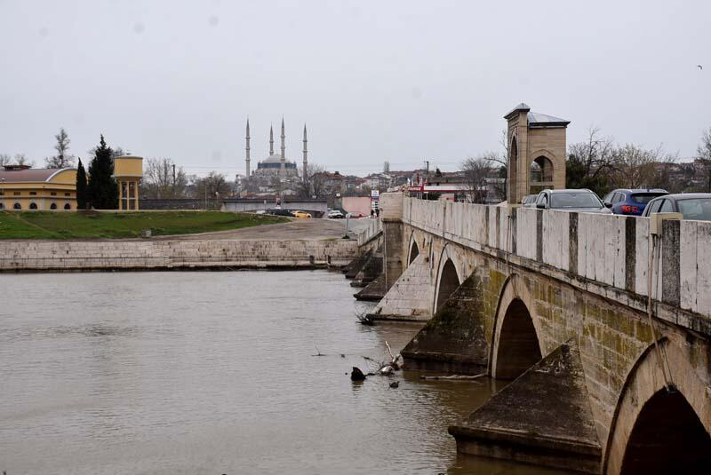 Bir haftada 4 kat artış gösterdi! Tunca Nehri'nde, 'sarı alarm' verildi 3