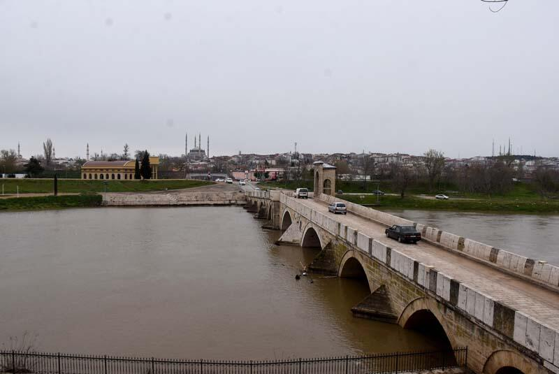 Bir haftada 4 kat artış gösterdi! Tunca Nehri'nde, 'sarı alarm' verildi 5