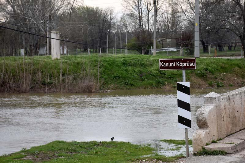 Bir haftada 4 kat artış gösterdi! Tunca Nehri'nde, 'sarı alarm' verildi 8