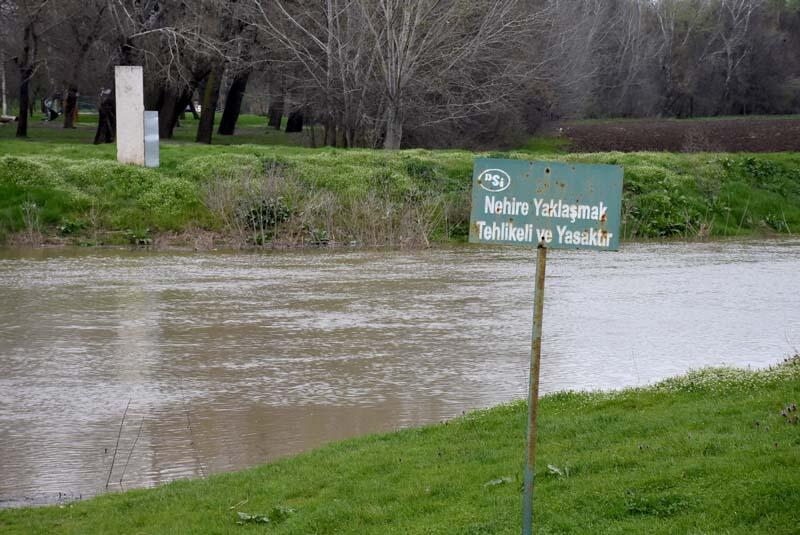 Bir haftada 4 kat artış gösterdi! Tunca Nehri'nde, 'sarı alarm' verildi 9