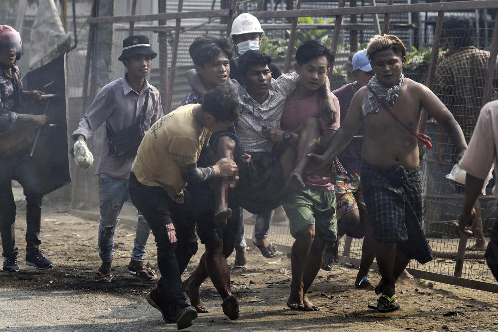 Myanmar'da katliam devam ediyor! Askeri ordu göstericilere ateş açtı: 80 ölü! 1