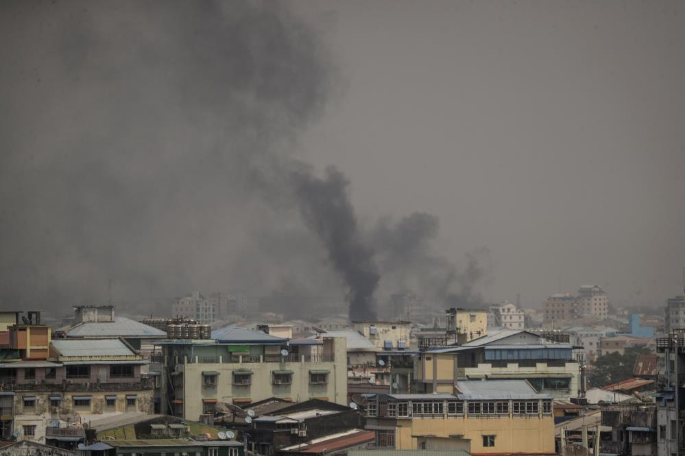 Myanmar'da katliam devam ediyor! Askeri ordu göstericilere ateş açtı: 80 ölü! 6