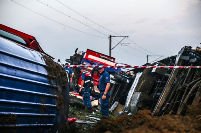 Tekirdağ'daki tren kazasından ortaya çıkan korkunç fotoğraflar 12