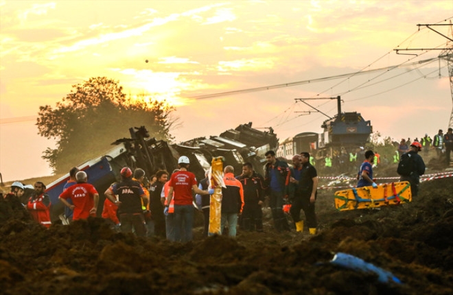 Tekirdağ'daki tren kazasından ortaya çıkan korkunç fotoğraflar 13