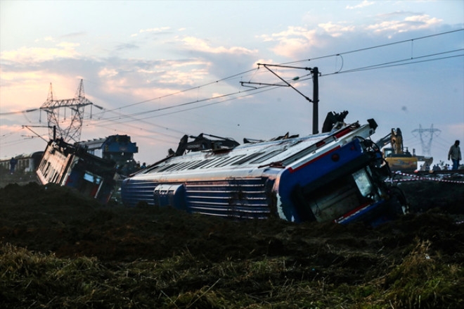 Tekirdağ'daki tren kazasından ortaya çıkan korkunç fotoğraflar 14