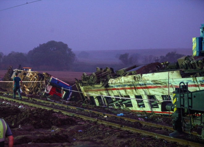 Tekirdağ'daki tren kazasından ortaya çıkan korkunç fotoğraflar 3