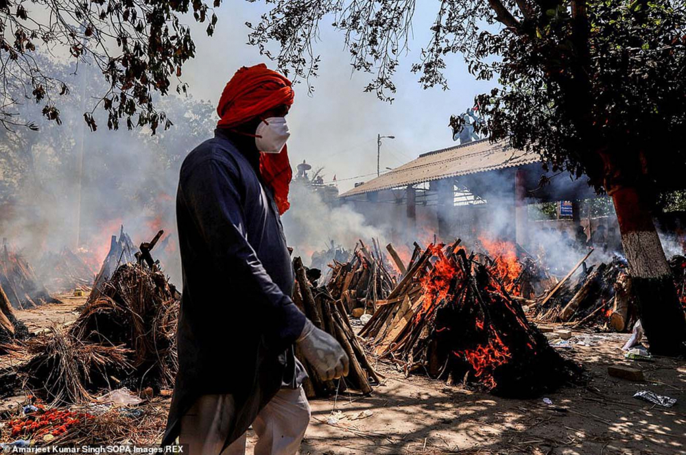 Hindistan'dan koronavirüs dramı! Sağlık sistemi çökme noktasına geldi: Morglar ve sedyeler tükendi! İşte dramın fotoğrafları... 9