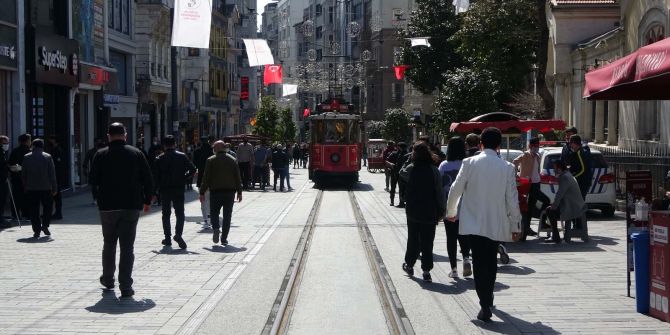 İğne atsan yere düşmez! İstanbullular tam kapanma öncesi hareketlilik oluşturdu!