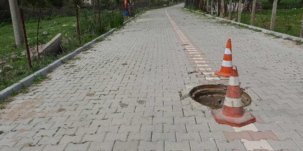 Çanakkale'de akıllara durgunluk veren olay! Kısıtlamada rögar kapakları çalındı 1