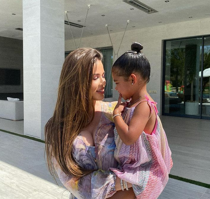 Khloe Kardashian'dan aldatan sevgiliye ikinci bebek: Hayati riski var! 9