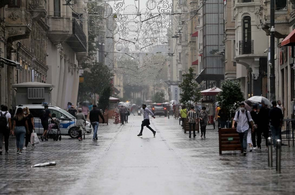 Uzmanlardan uyarılar üst üste geliyor: Marmara'ya sarı kodlu uyarı! Sıcaklıklar düşecek, gök gürültülü yağmur geliyor! 5