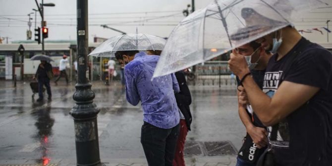 Uzmanlardan uyarılar üst üste geliyor: Marmara'ya sarı kodlu uyarı! Sıcaklıklar düşecek, gök gürültülü yağmur geliyor!