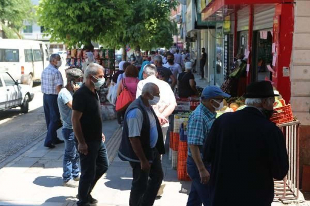 Koronavirüs risk haritası açıklandı! Vaka sayılarında artıp ölüm sayılarında azalan tek il Tunceli oldu 5