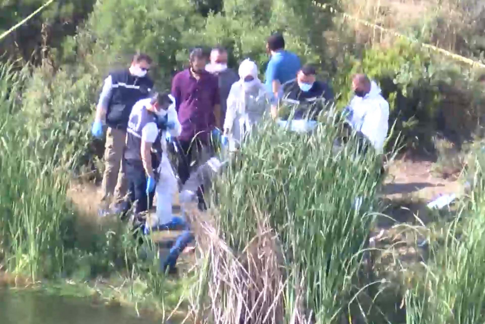 İstanbul Maltepe'de kan donduran görüntü! Yarı çıplak, boğazı kesilmiş kadın cesedi bulundu 4