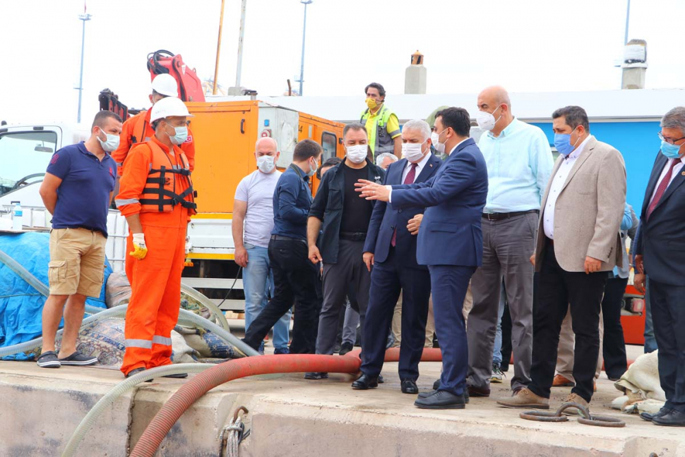 Tekirdağ kıyısı müsilajdan arındı, deniz göründü! Yüzey artık tertemiz.... 20