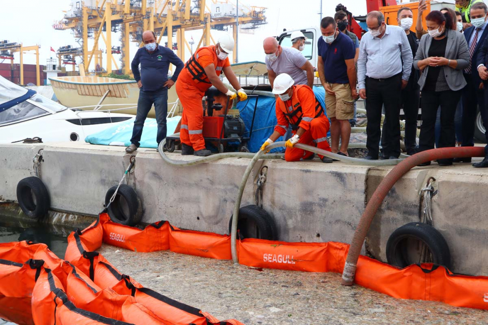 Tekirdağ kıyısı müsilajdan arındı, deniz göründü! Yüzey artık tertemiz.... 24