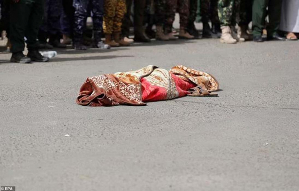 Kimi kızlarını boğmuştu, kimi erkek çocuğunu istismar etmişti! O mahkumlar meydanda böyle idam edildi 10