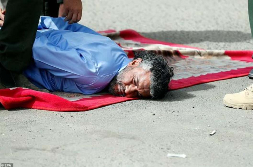 Kimi kızlarını boğmuştu, kimi erkek çocuğunu istismar etmişti! O mahkumlar meydanda böyle idam edildi 12