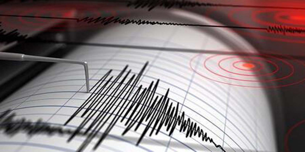 İstanbul'da deprem korku dolu anlar yaşattı! Depremi hisseden ünlü isimlerden paylaşımlar 1