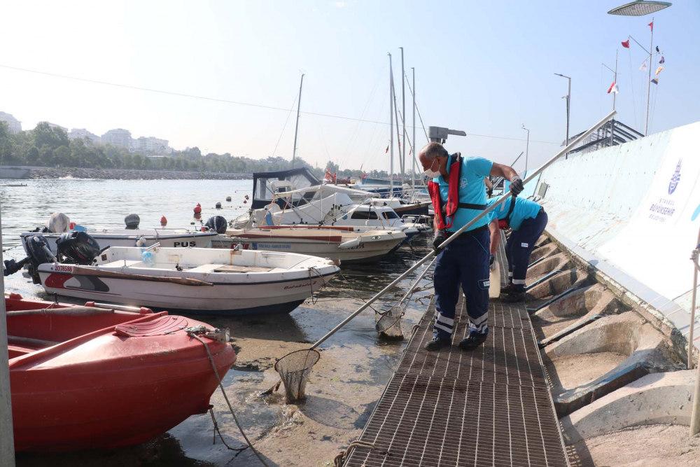 İstanbul'da müsilajla mücadele tam gaz sürüyor! İşte çalışmalardan fotoğraflar... 7