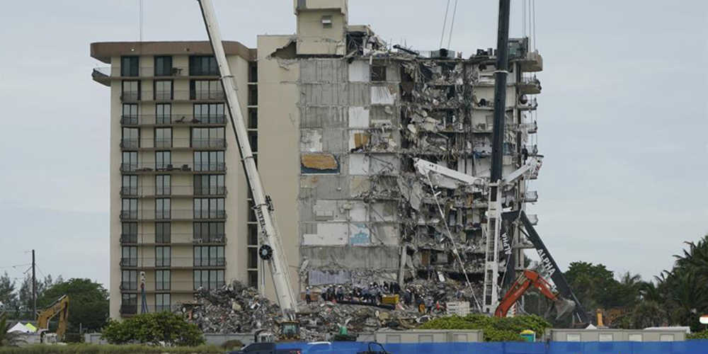 Florida'da çöken binada hayatını kaybedenlerin sayısı 20'ye yükseldi 1