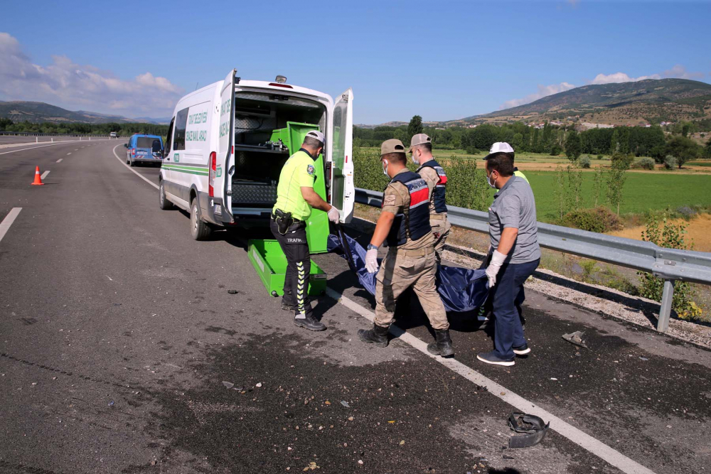 Tokat'ta feci kaza! Hamile kadın ve bir çocuk hayatını kaybetti, 4 kişi yaralandı 4