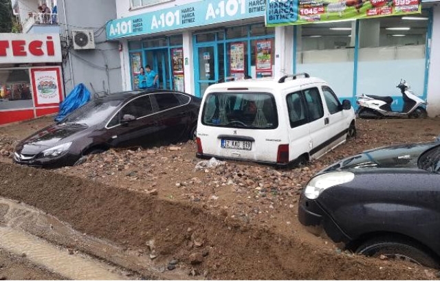 Ordu'da yaşanan sel felaketinin görüntüleri 17