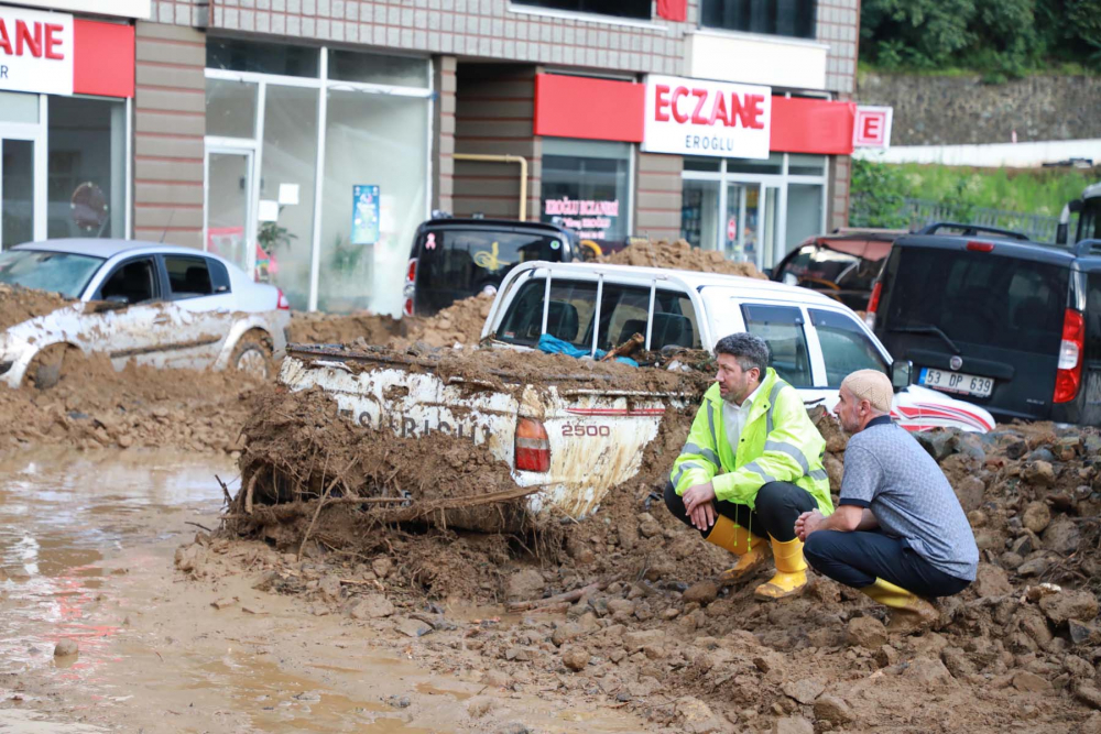 Rize'deki sel ve heyelanın bıraktığı hasar gün ağarınca ortaya çıktı! İşte son durumu gösteren fotoğraflar... 12