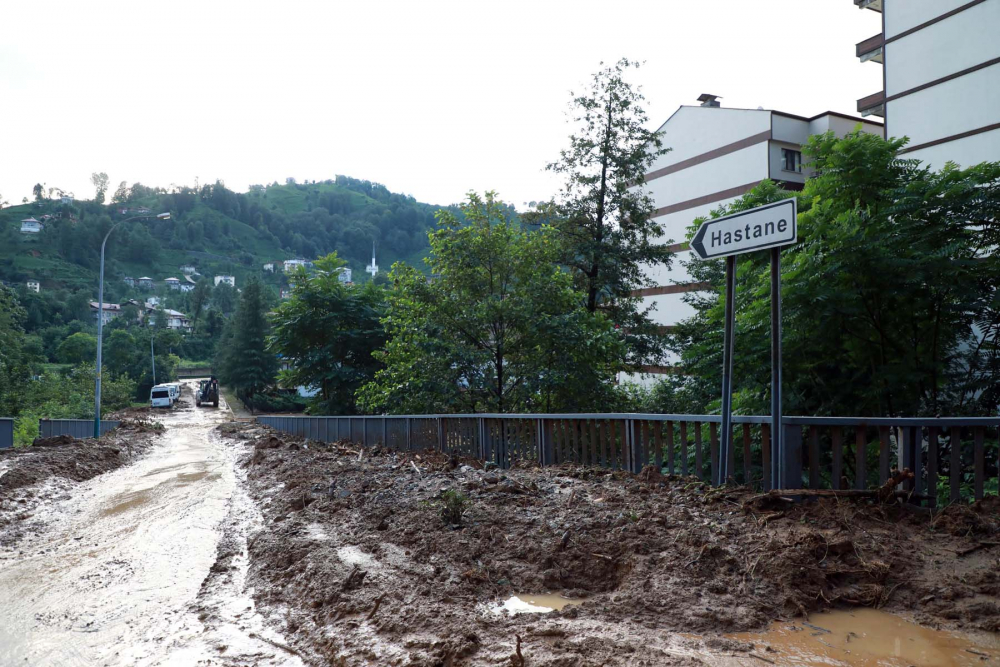 Rize'deki sel ve heyelanın bıraktığı hasar gün ağarınca ortaya çıktı! İşte son durumu gösteren fotoğraflar... 7