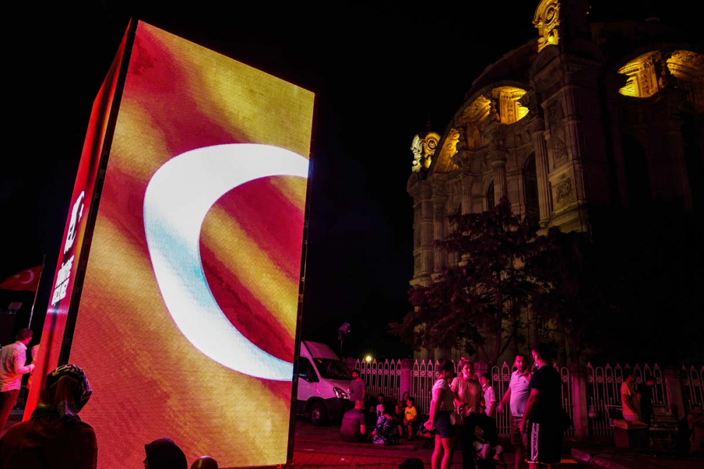 Milli irade tankları yendi! 15 Temmuz Demokrasi ve Milli Birlik Günü'nde yer gök inledi! İşte yurt genelinde 15 Temmuz anma etkinlikleri... 15