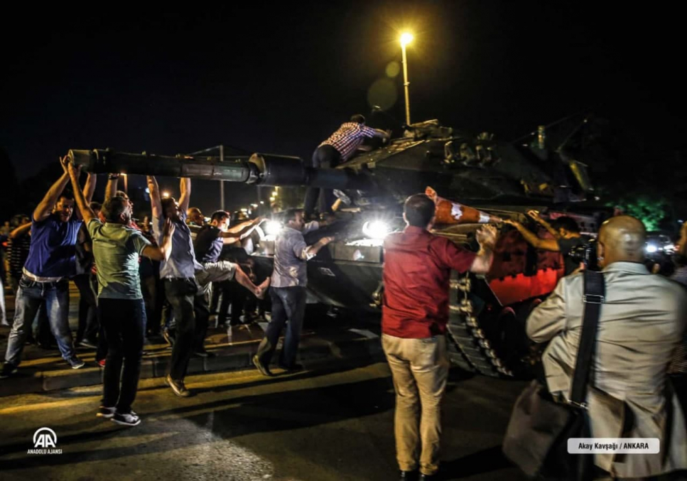 Milli irade tankları yendi! 15 Temmuz Demokrasi ve Milli Birlik Günü'nde yer gök inledi! İşte yurt genelinde 15 Temmuz anma etkinlikleri... 19