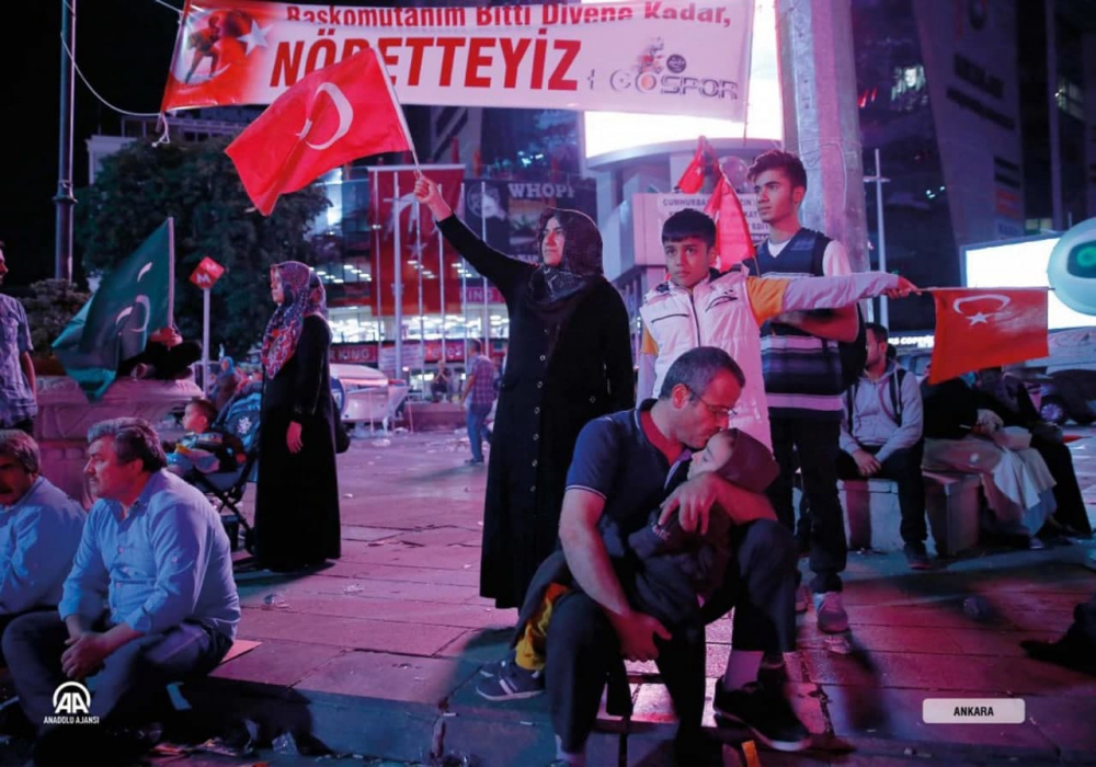 Milli irade tankları yendi! 15 Temmuz Demokrasi ve Milli Birlik Günü'nde yer gök inledi! İşte yurt genelinde 15 Temmuz anma etkinlikleri... 33